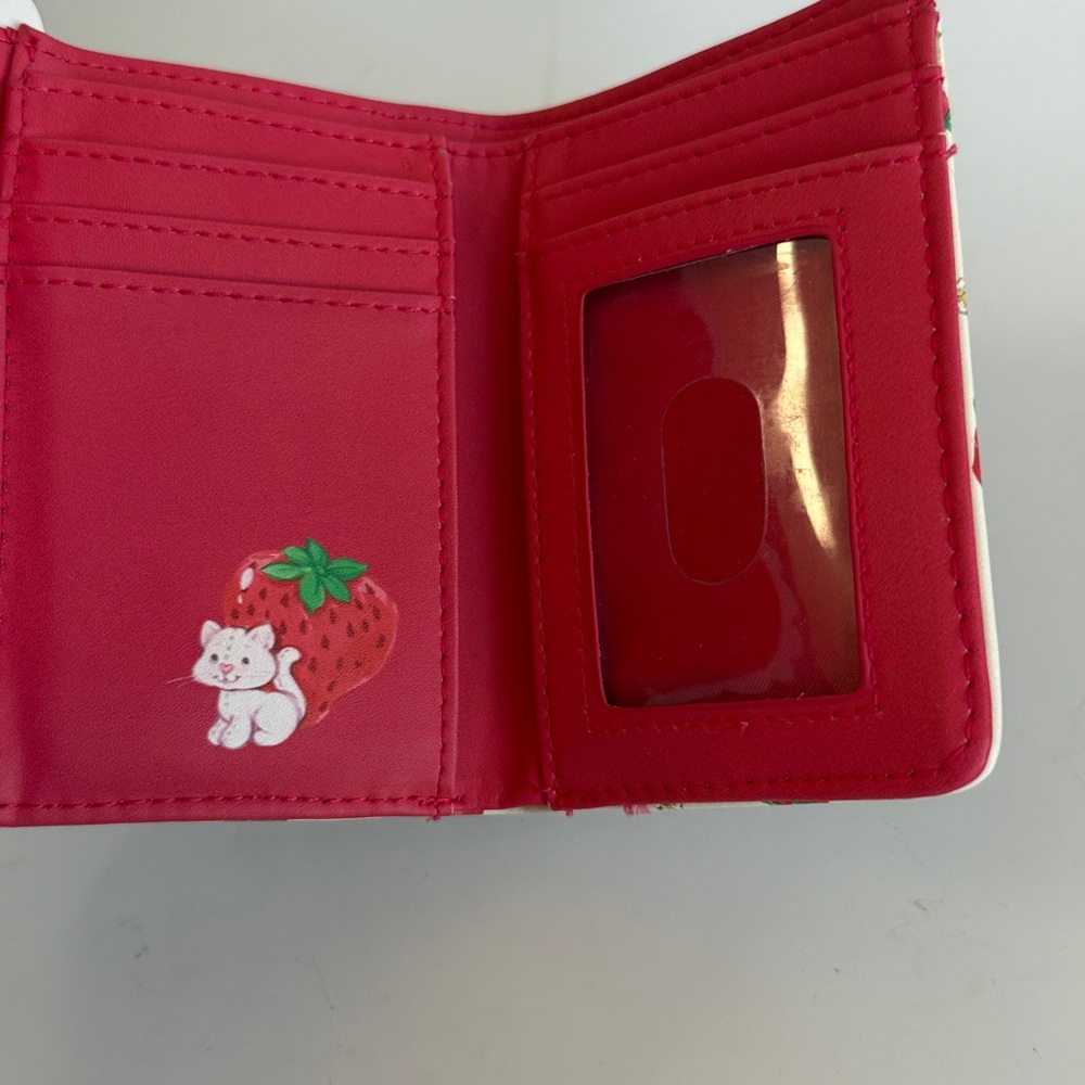 🍓 Strawberry shortcake 🍓 wallet Hot Topic - Picture 2 of 4